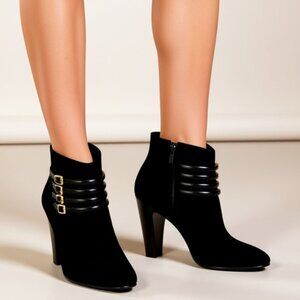 SALE: Bella Vita women’s boots. 9m